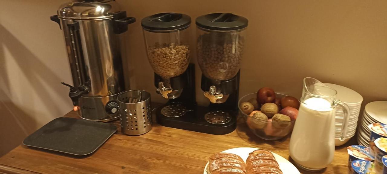 Penzion A Restaurace V Haji Loučná pod Klínovcem Kültér fotó